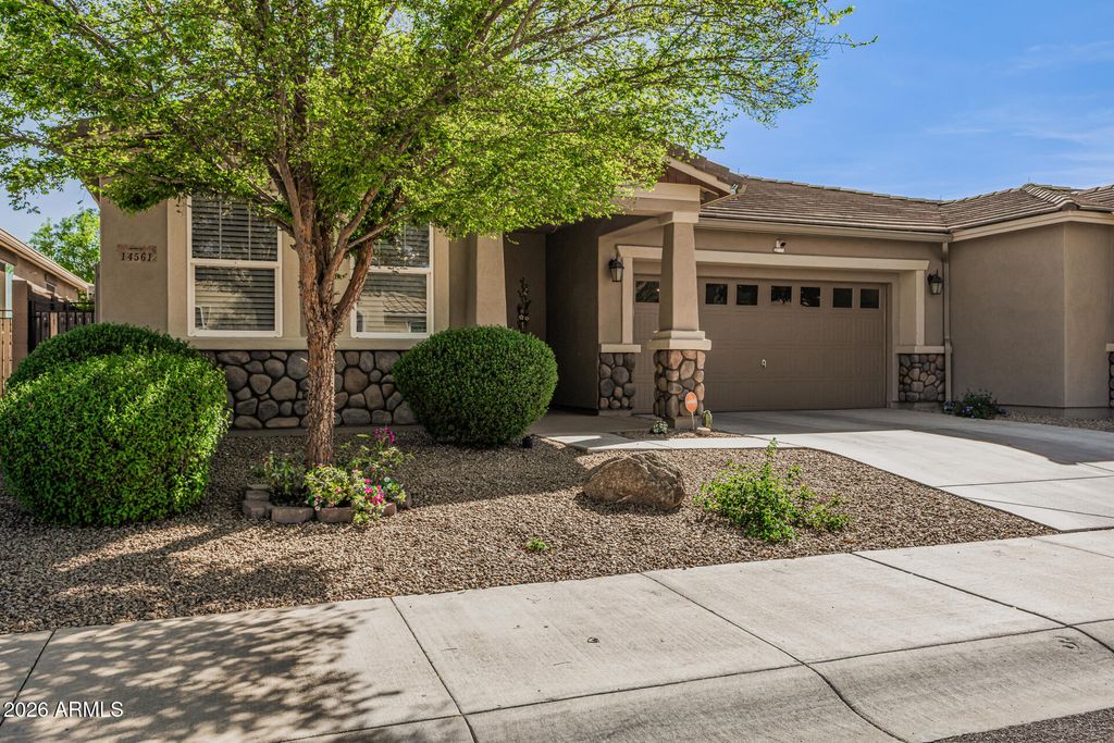 Photo of 14561 W Reade Avenue, Litchfield Park, AZ 85340 (MLS # 7000101)