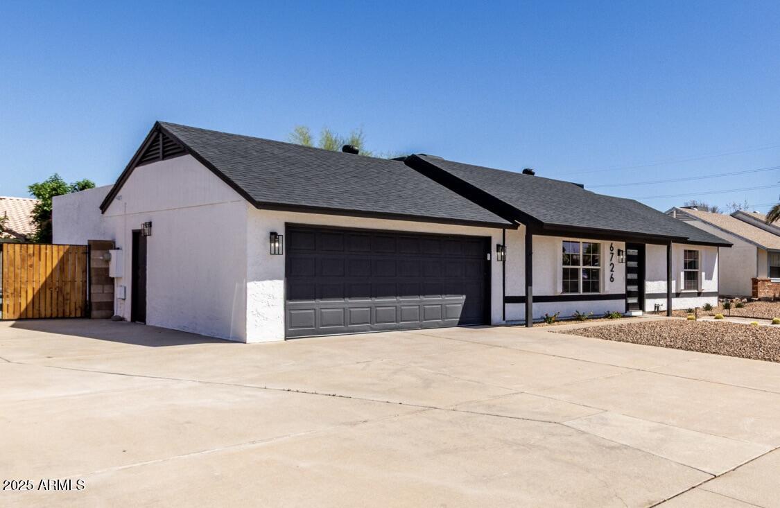 6726 W SUNNYSIDE Drive