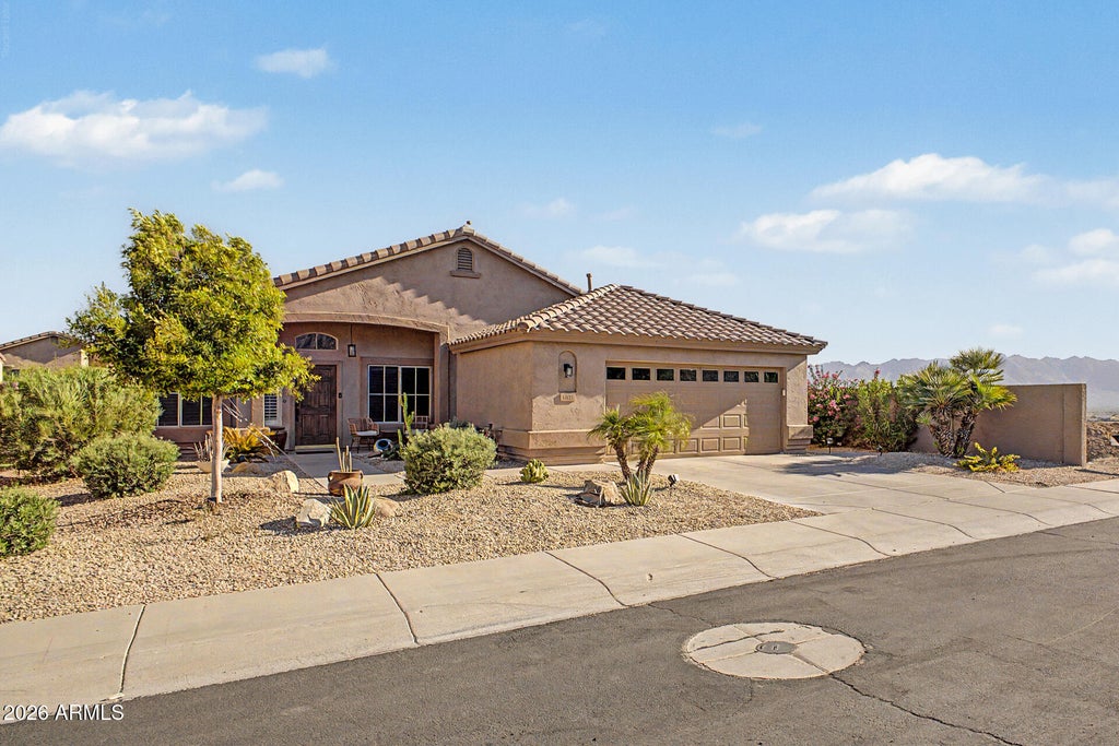 Photo of 1855 W Hiddenview Drive, Phoenix, AZ 85045 (MLS # 7052216)