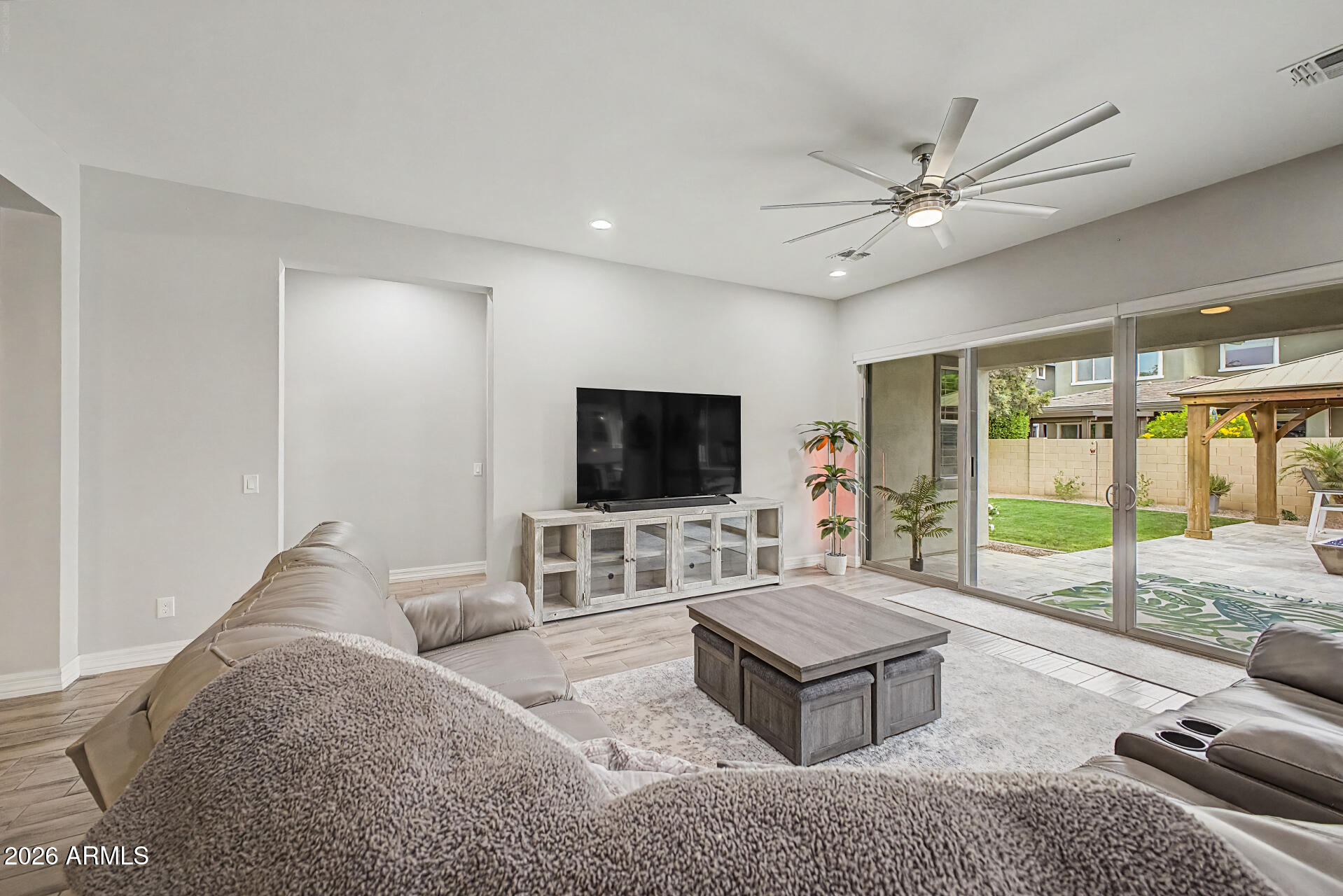 WARNER GROVES AT MORRISON RANCH - Residential