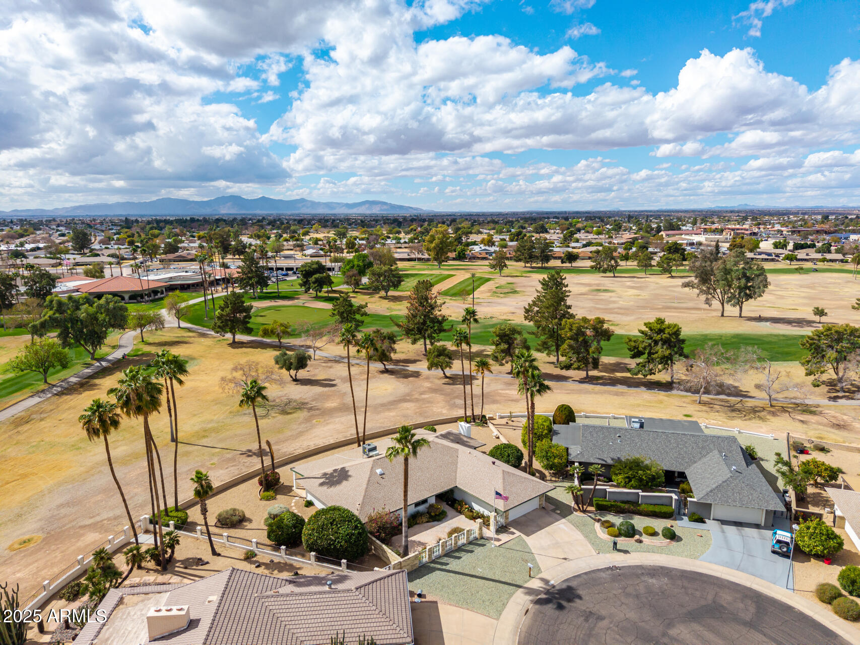 9735 W COUNTRY CLUB Drive