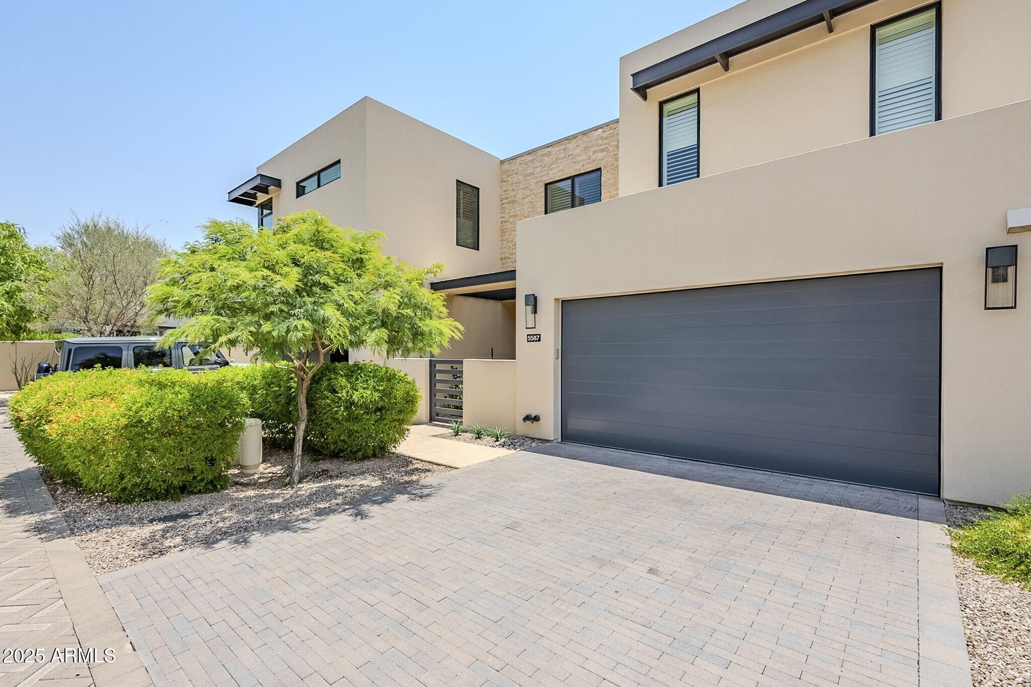 5587 E EDWARD Lane