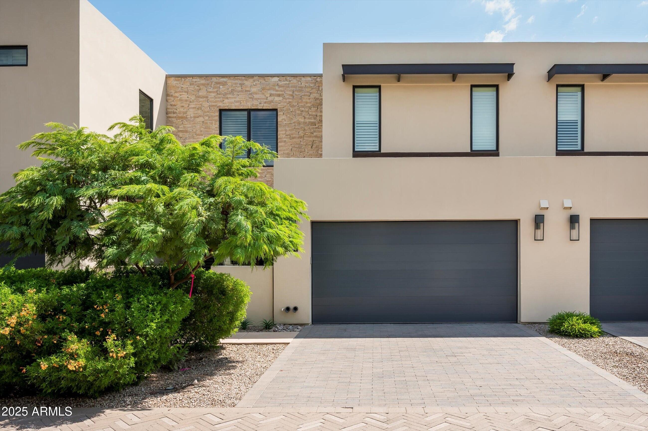 5587 E EDWARD Lane
