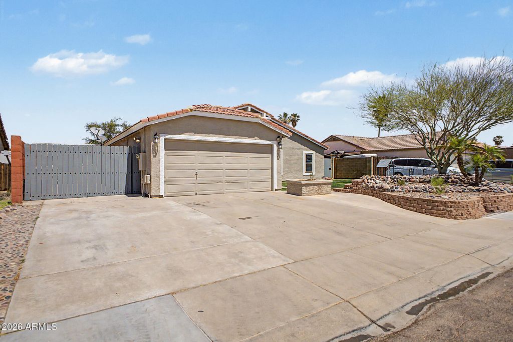 Photo of 6350 W Onyx Avenue, Glendale, AZ 85302 (MLS # 7018033)