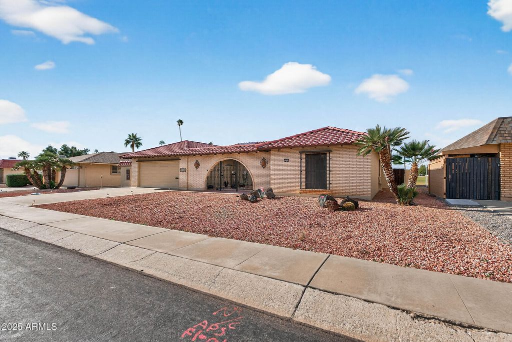 Photo of 10358 W Cameo Drive, Sun City, AZ 85351 (MLS # 6950659)
