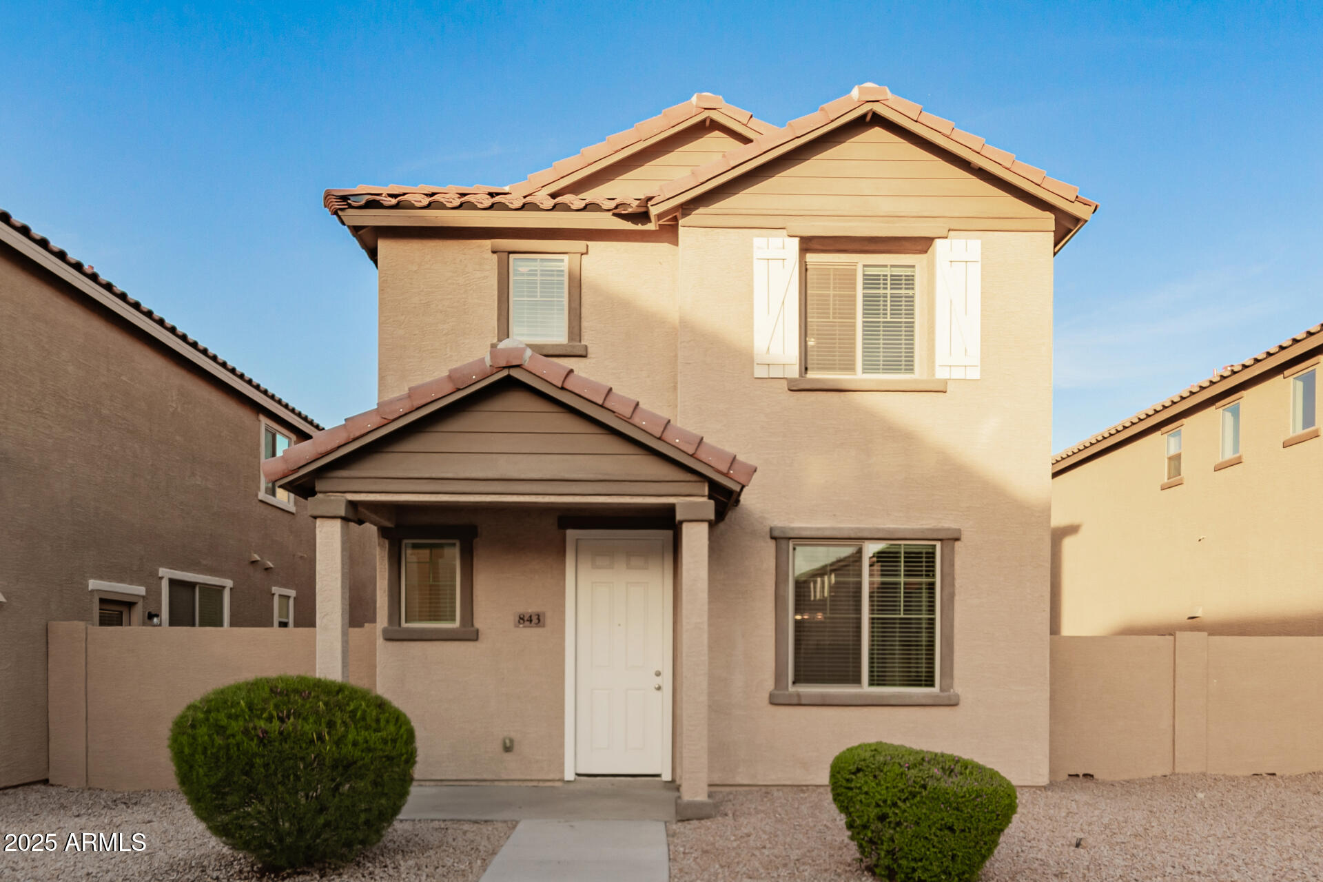 843 E AGUA FRIA Lane