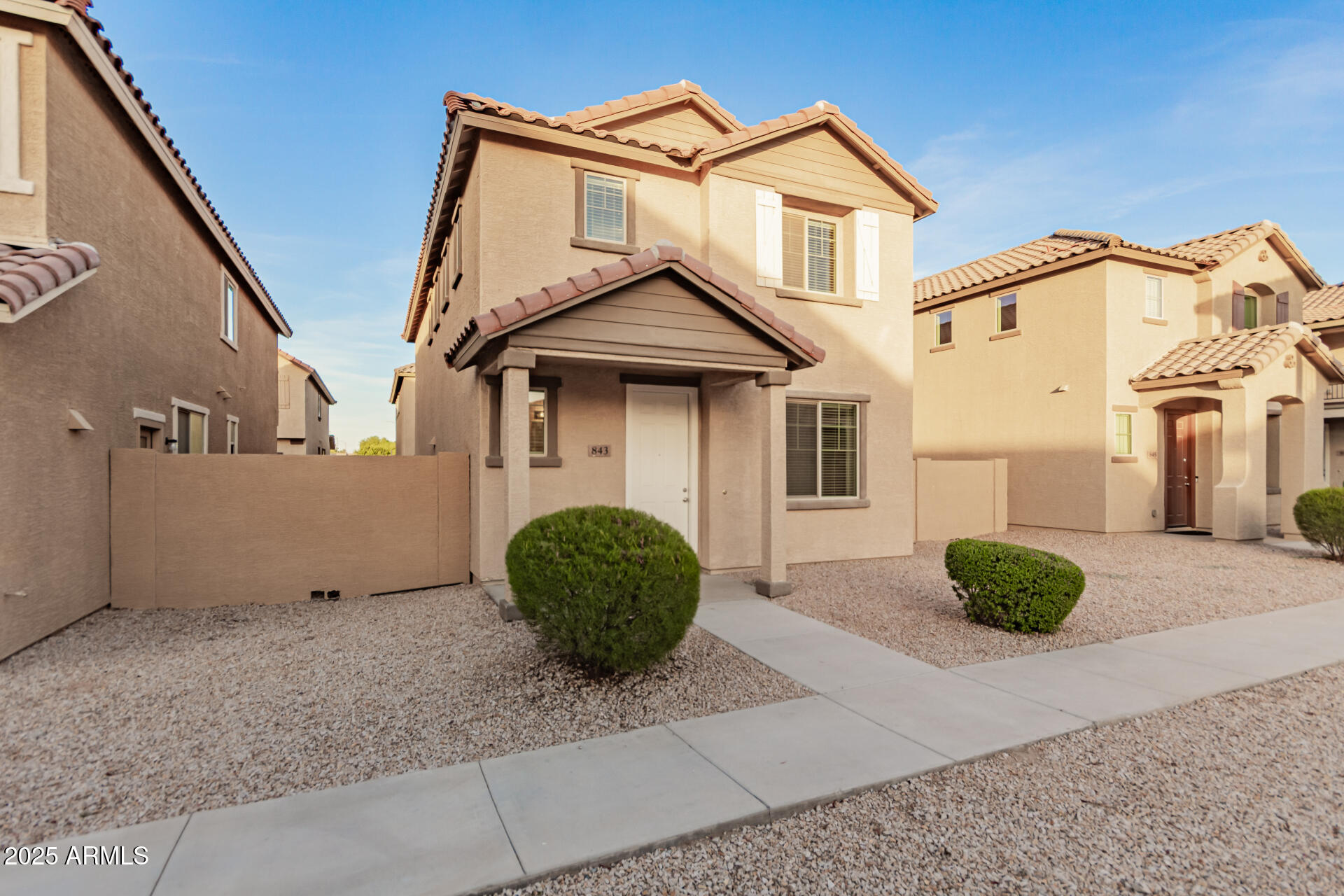 843 E AGUA FRIA Lane