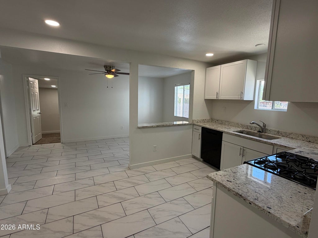 Photo of 9012 N 14th Street, Phoenix, AZ 85020 (MLS # 7056504)
