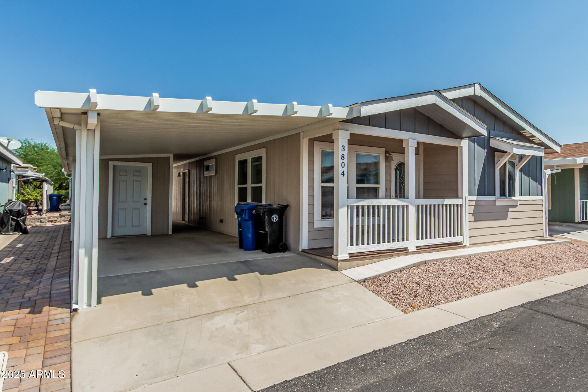 650 N HAWES Road 3804