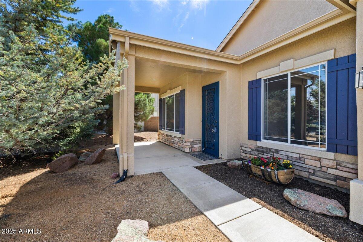 7709 E Day Break Circle