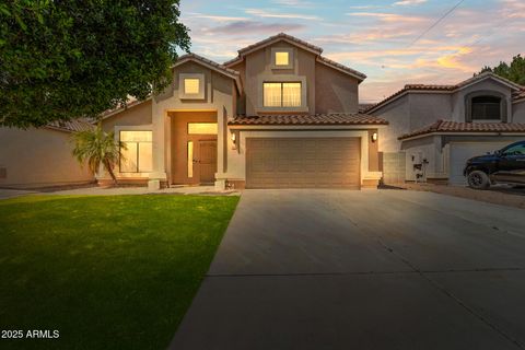 332 N COBBLESTONE Street Gilbert AZ 85234