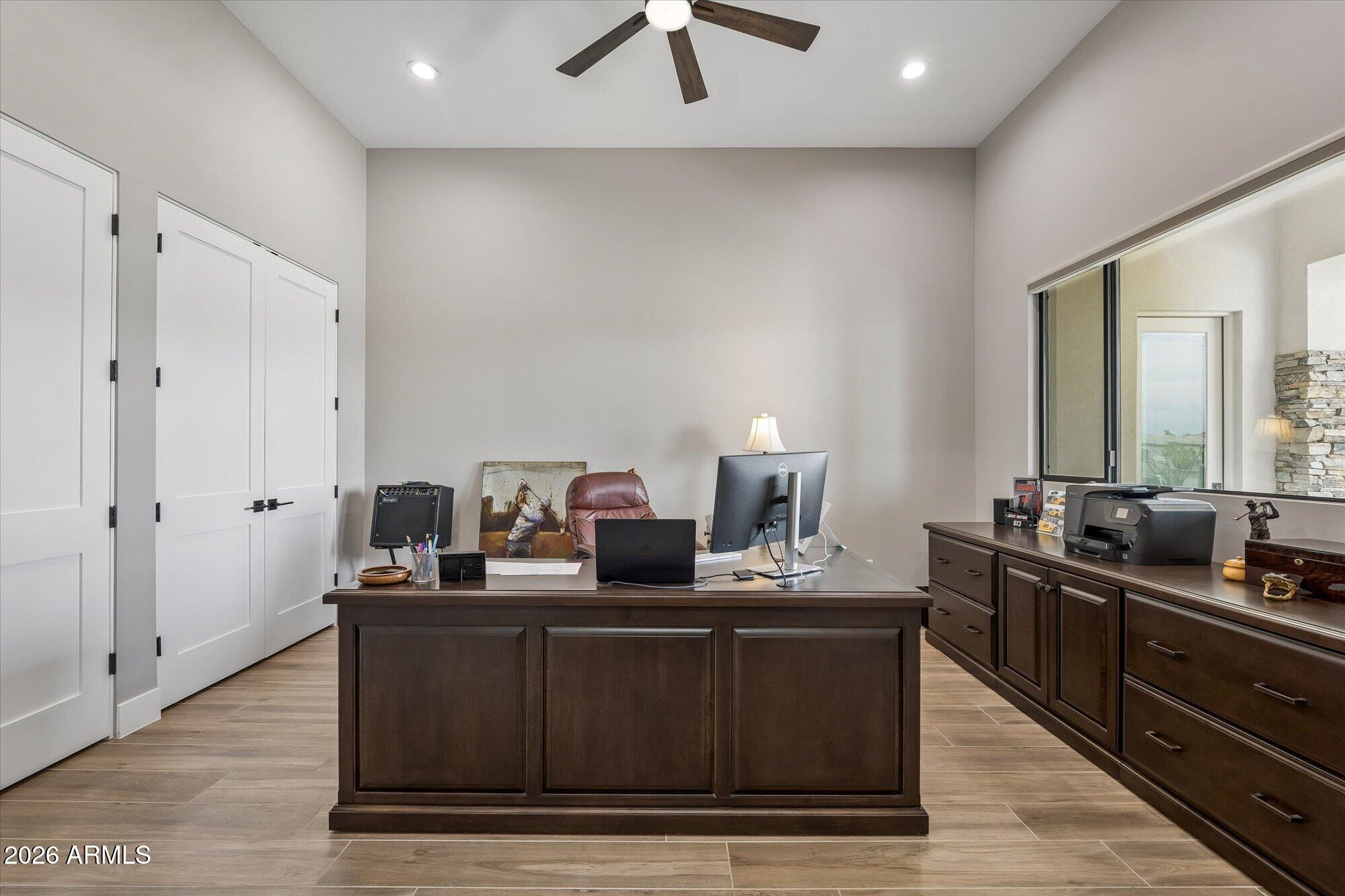 NORTH MOUNTAIN ESTATES - Residential