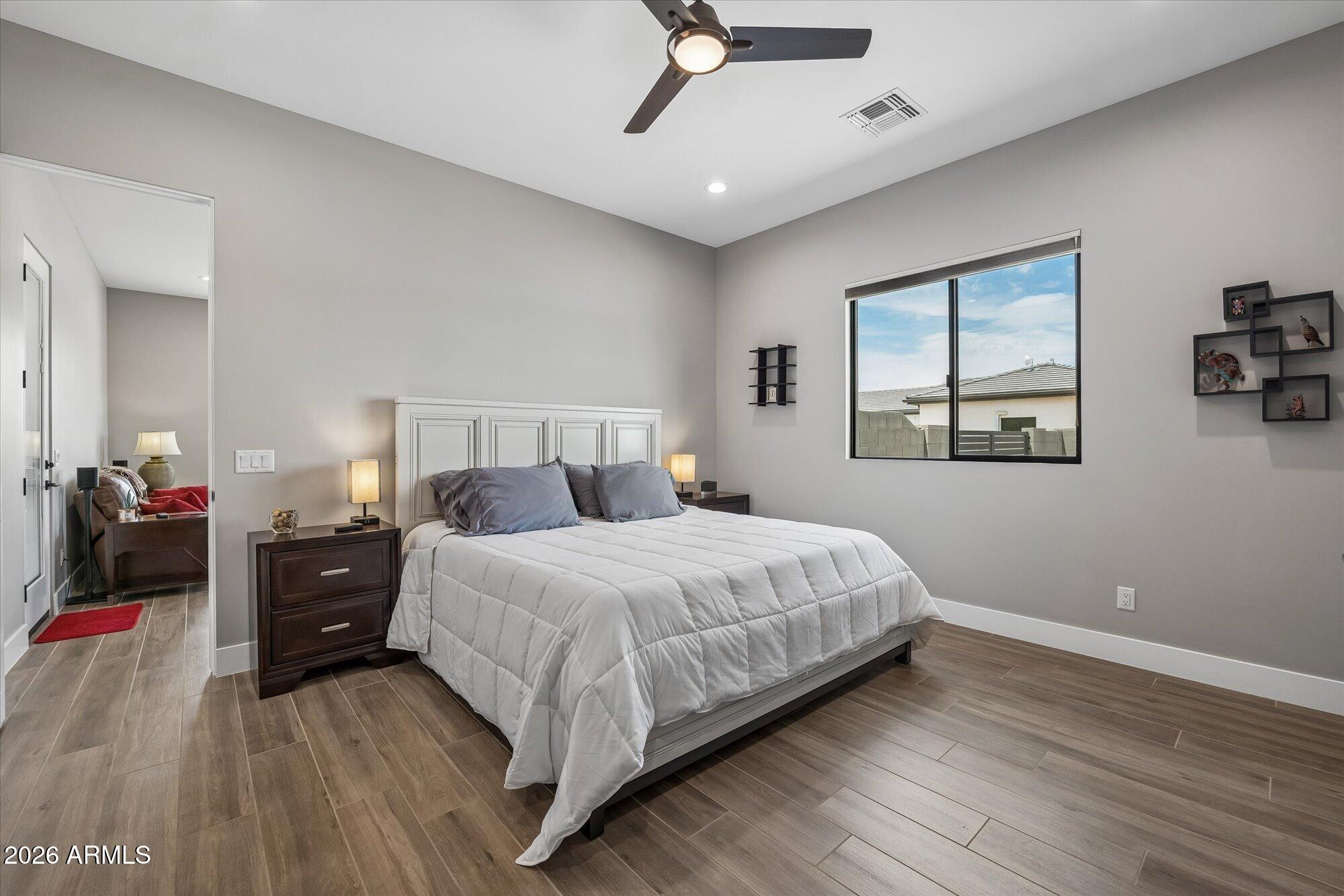 NORTH MOUNTAIN ESTATES - Residential