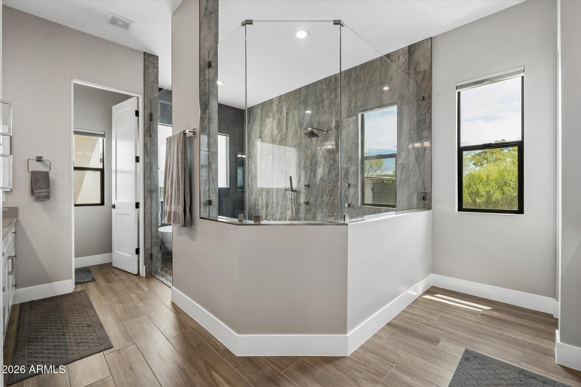NORTH MOUNTAIN ESTATES - Residential