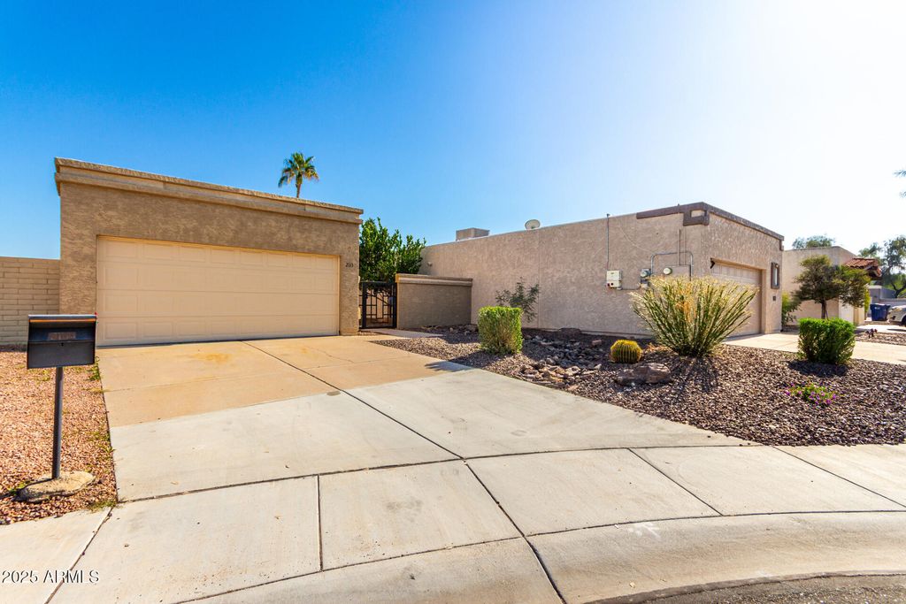 Photo of 2133 N Apollo Court, Chandler, AZ 85224 (MLS # 6954059)