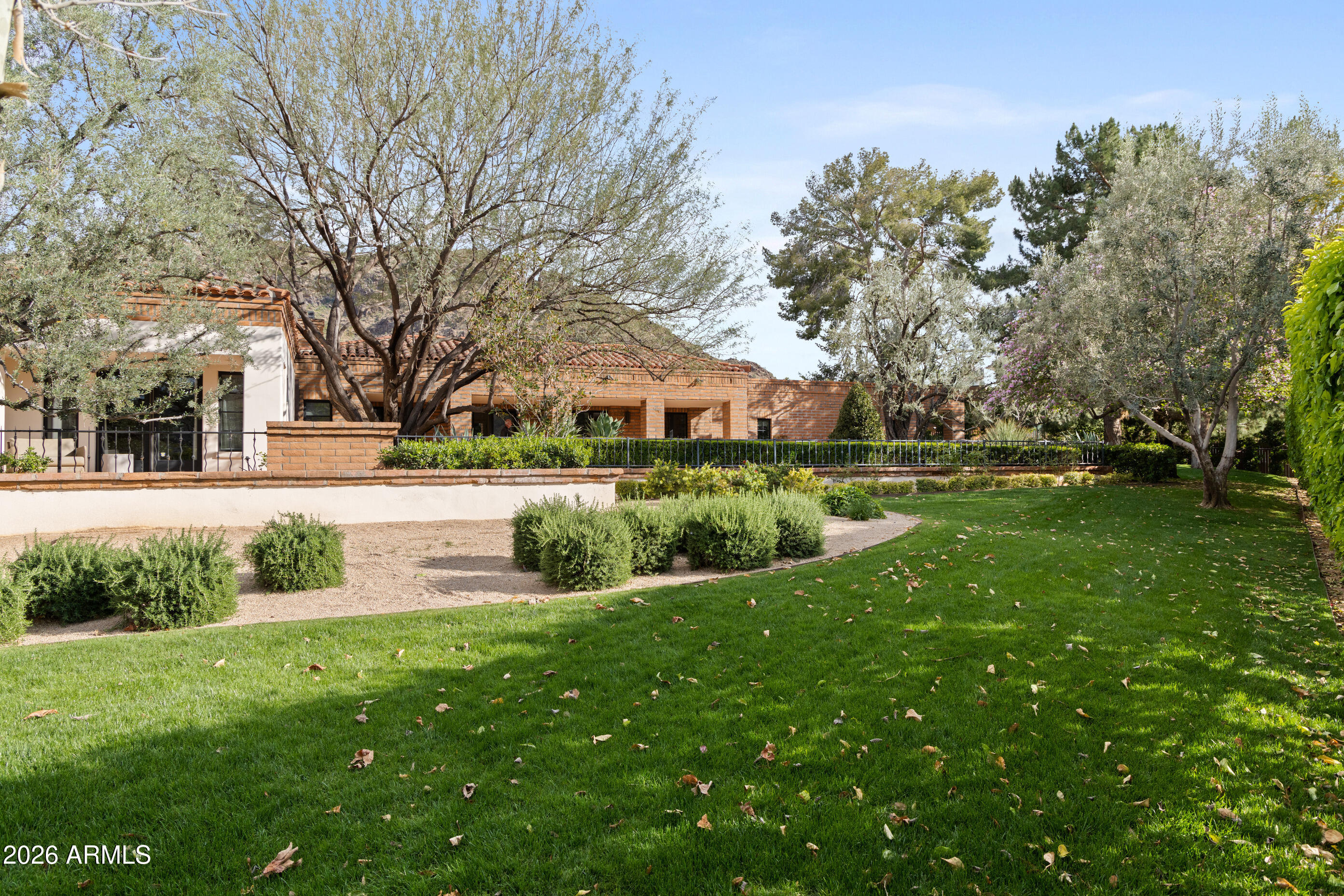 PARADISE HILLS 3 - Residential