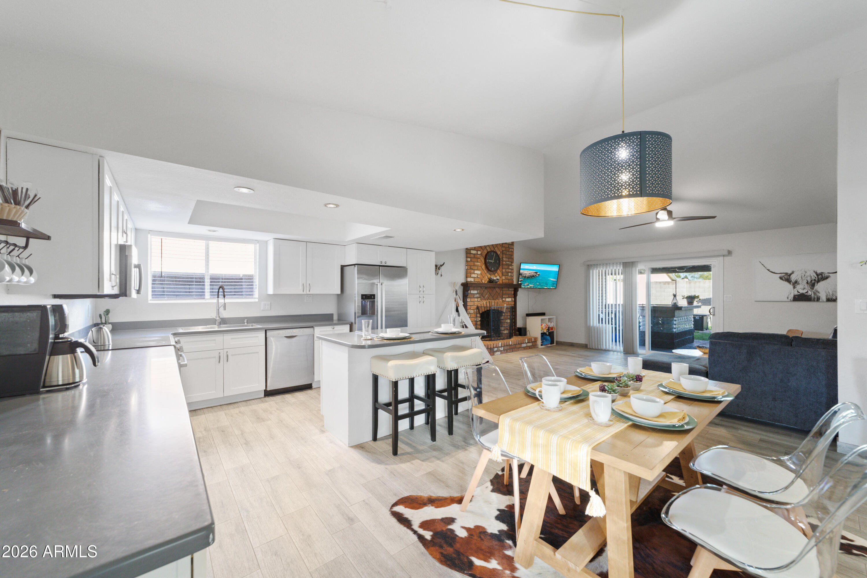 Search Homes 1 222 W WESCOTT Drive