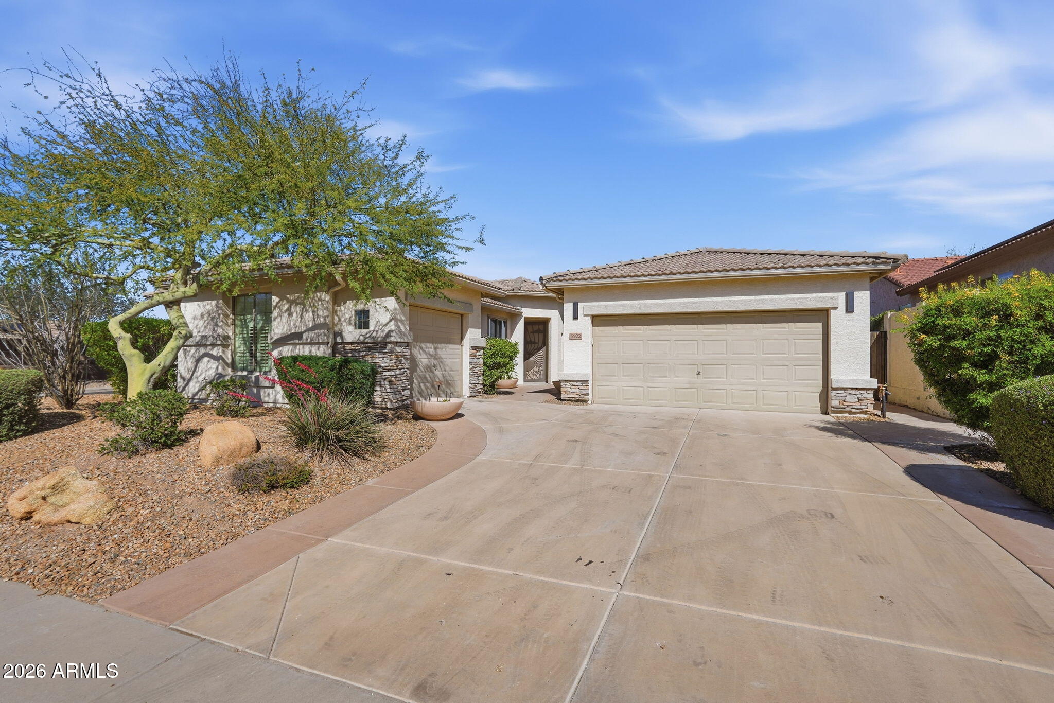 5922 W GAMBIT Trail