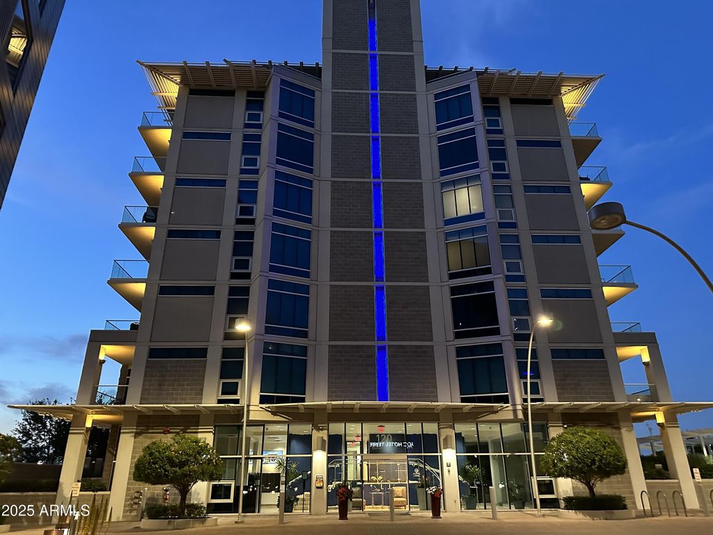 Photo of 120 E Rio Salado Parkway #301, Tempe, AZ 85281 (MLS # 6957250)