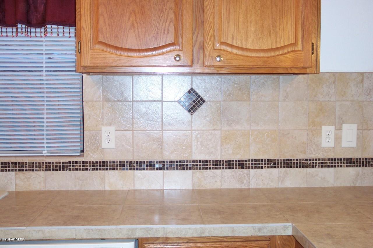 11018 W POINSETTIA Drive