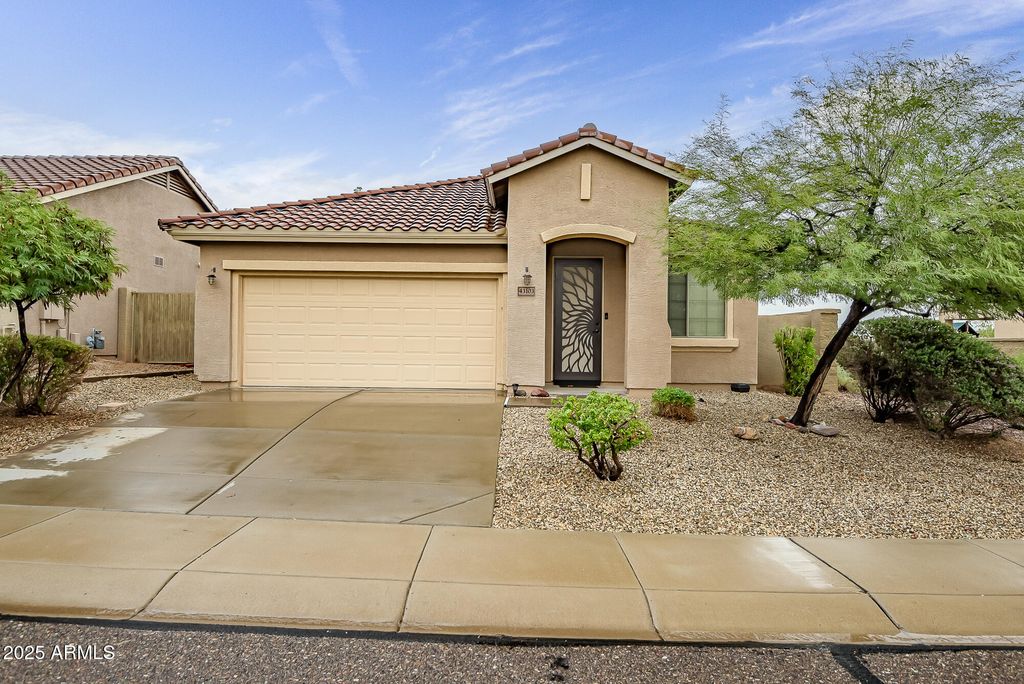 Photo of 43103 N Vista Hills Drive, Anthem, AZ 85086 (MLS # 6932396)