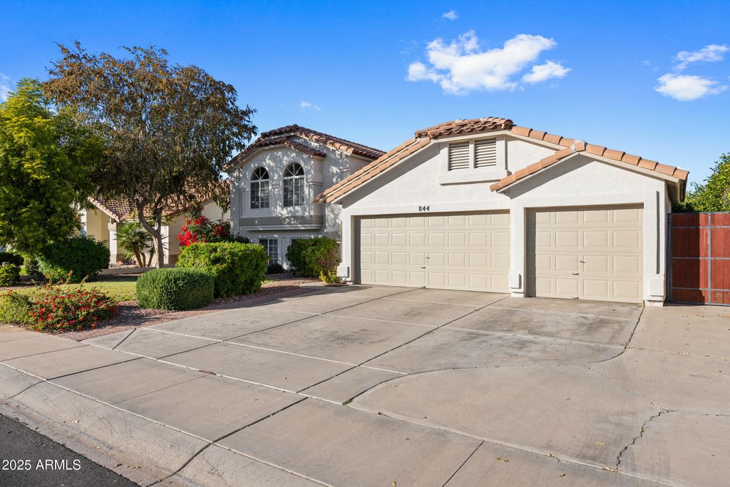 Photo of 844 E San Remo Avenue, Gilbert, AZ 85234 (MLS # 6961123)