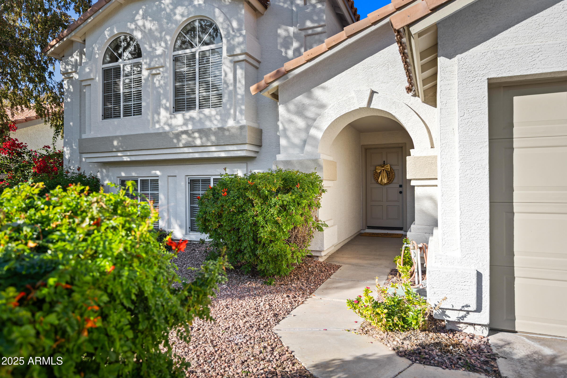 844 E SAN REMO Avenue