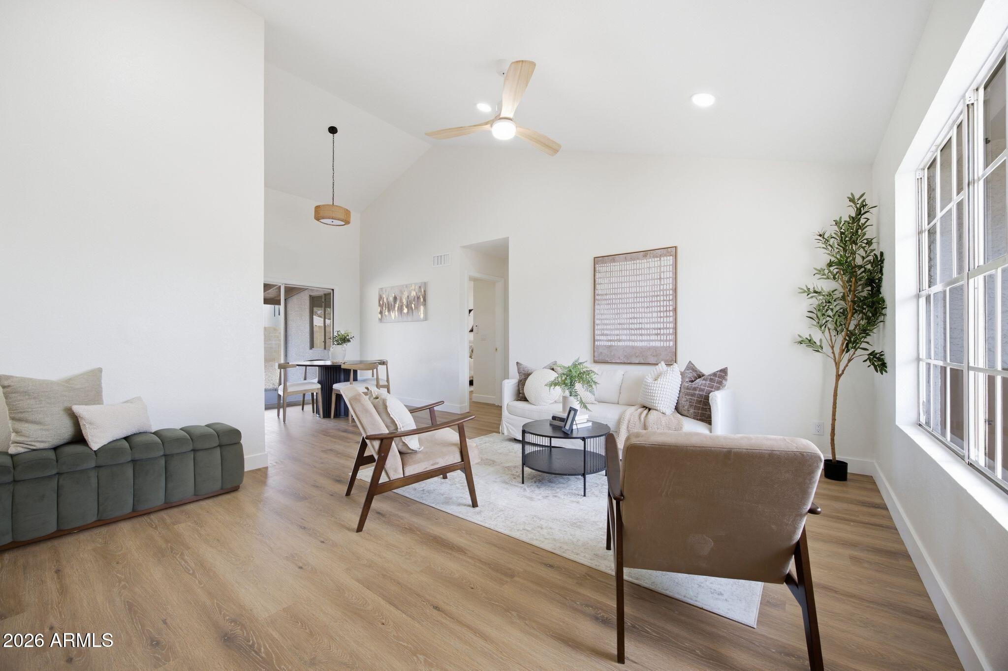 4509 W TOPEKA Drive