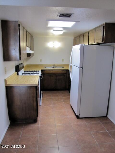 PUEBLO DEL SOL DOS RESUB - Residential Lease