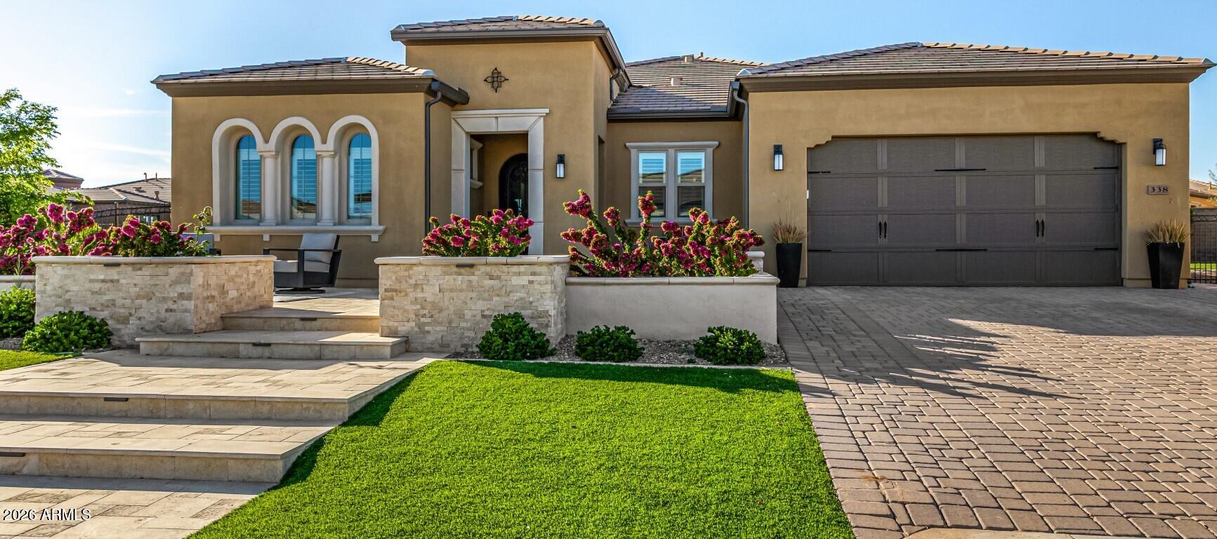 338 E BITTERCRESS Avenue