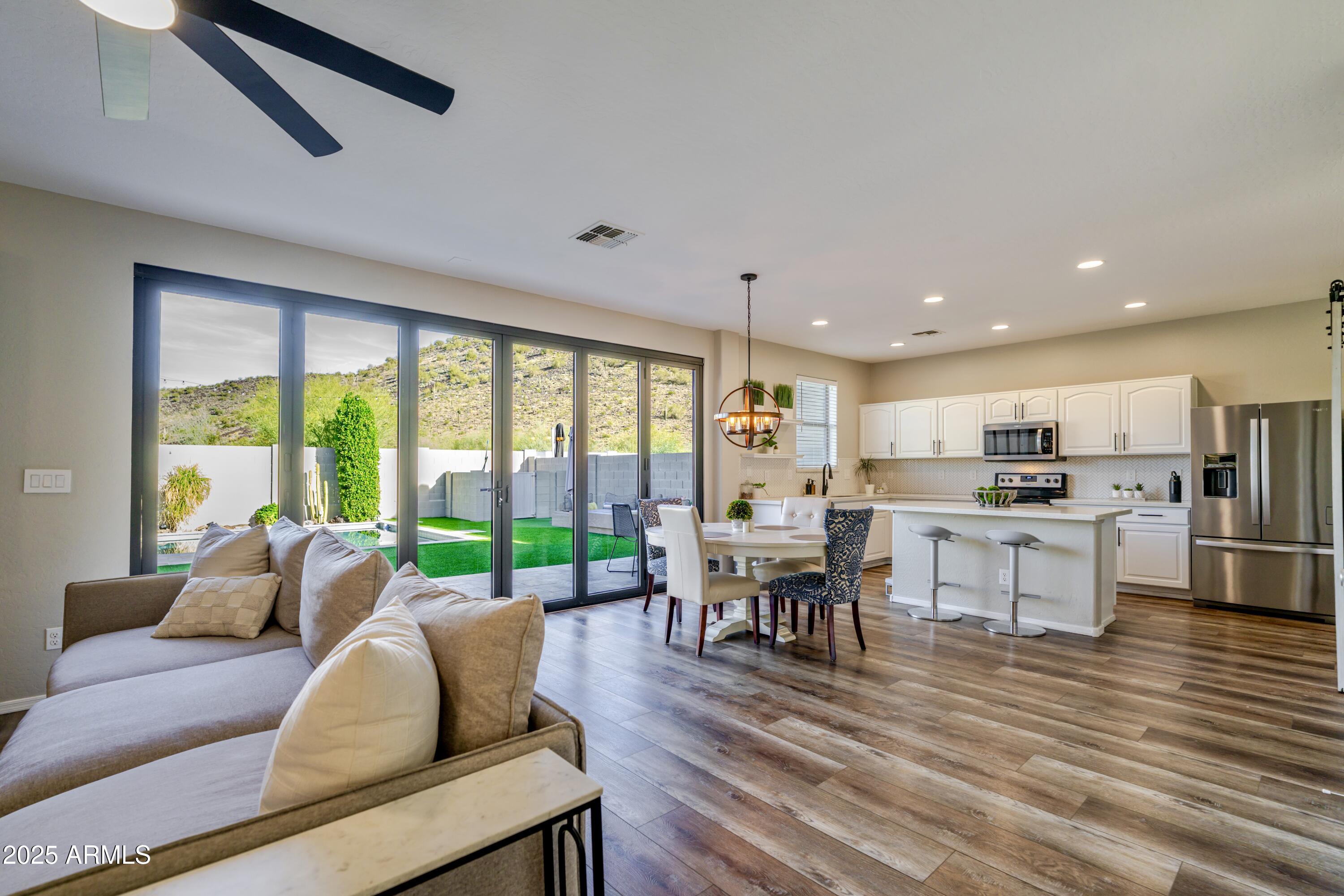 1640 E CIELO GRANDE Avenue