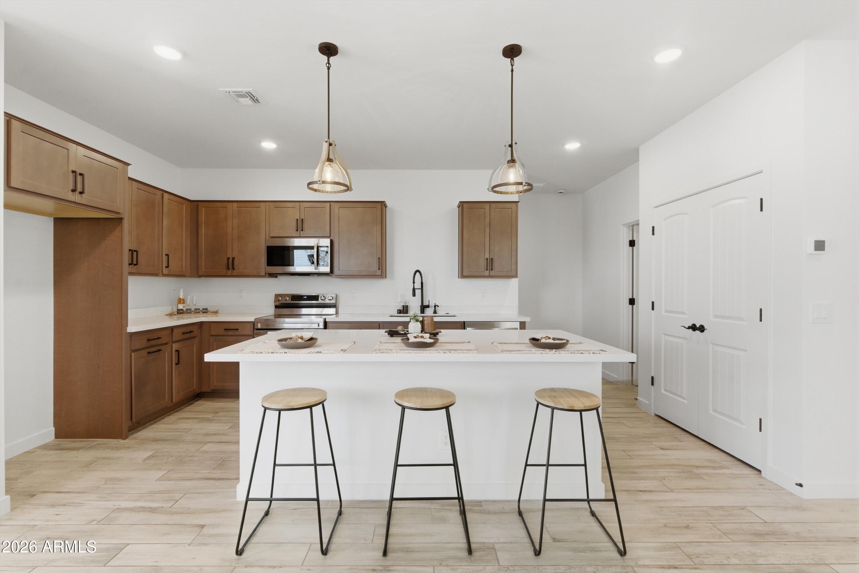 18460 W JESSIE Lane