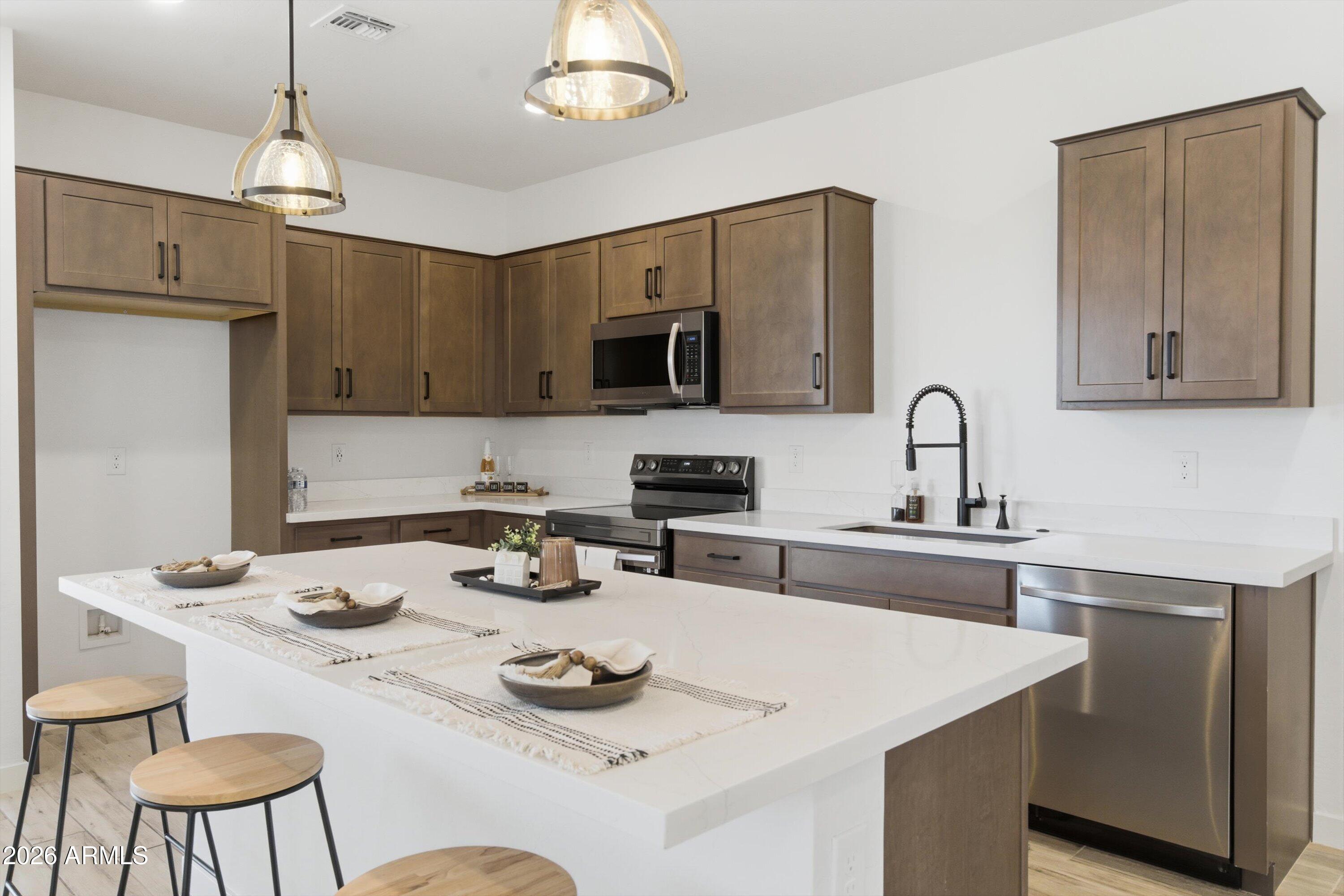 18460 W JESSIE Lane