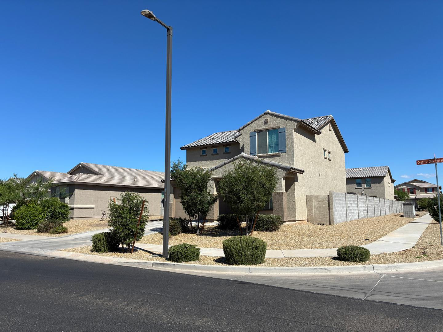 17540 W Country Club Terrace