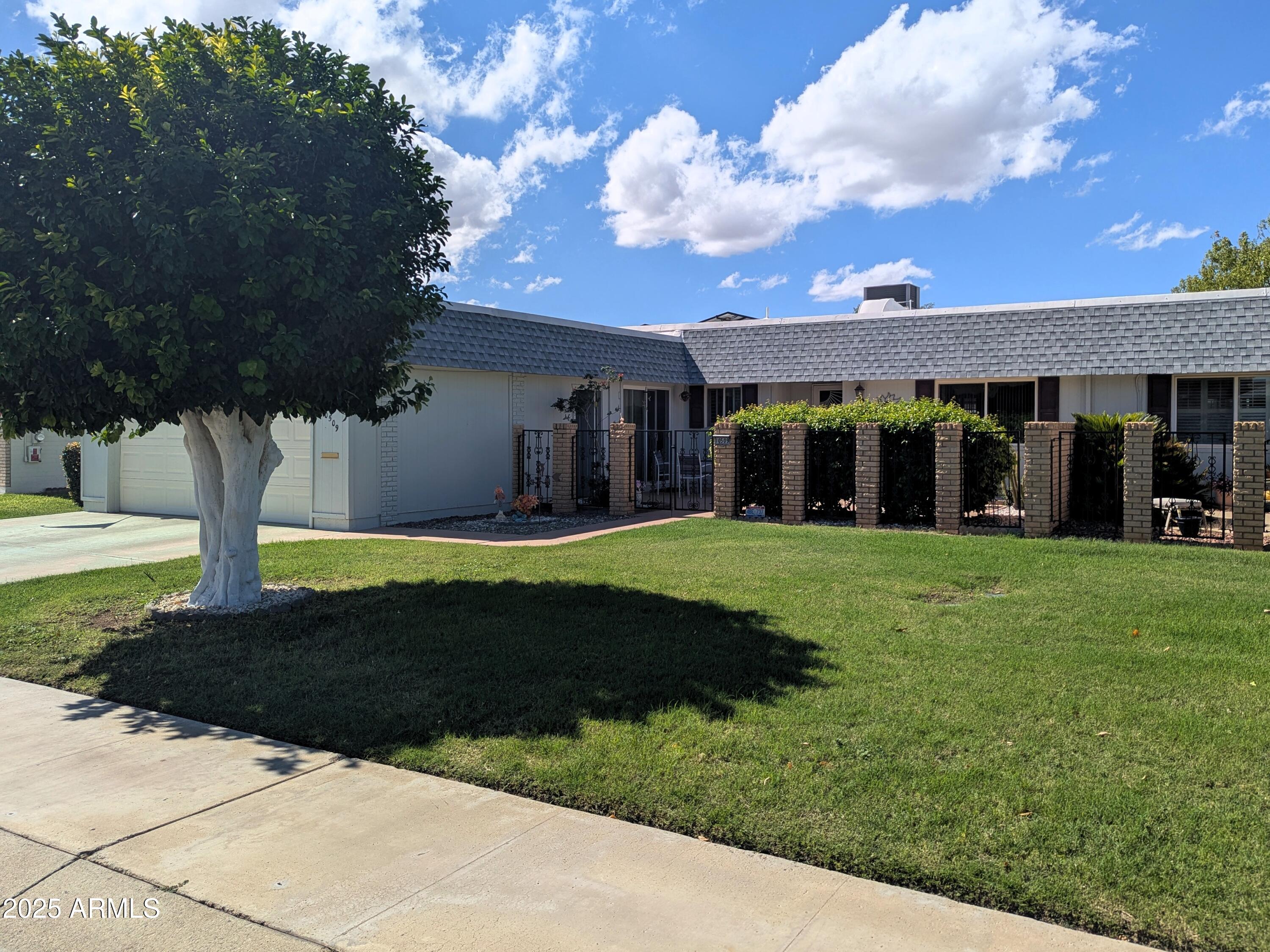 10509 W ROUNDELAY Circle