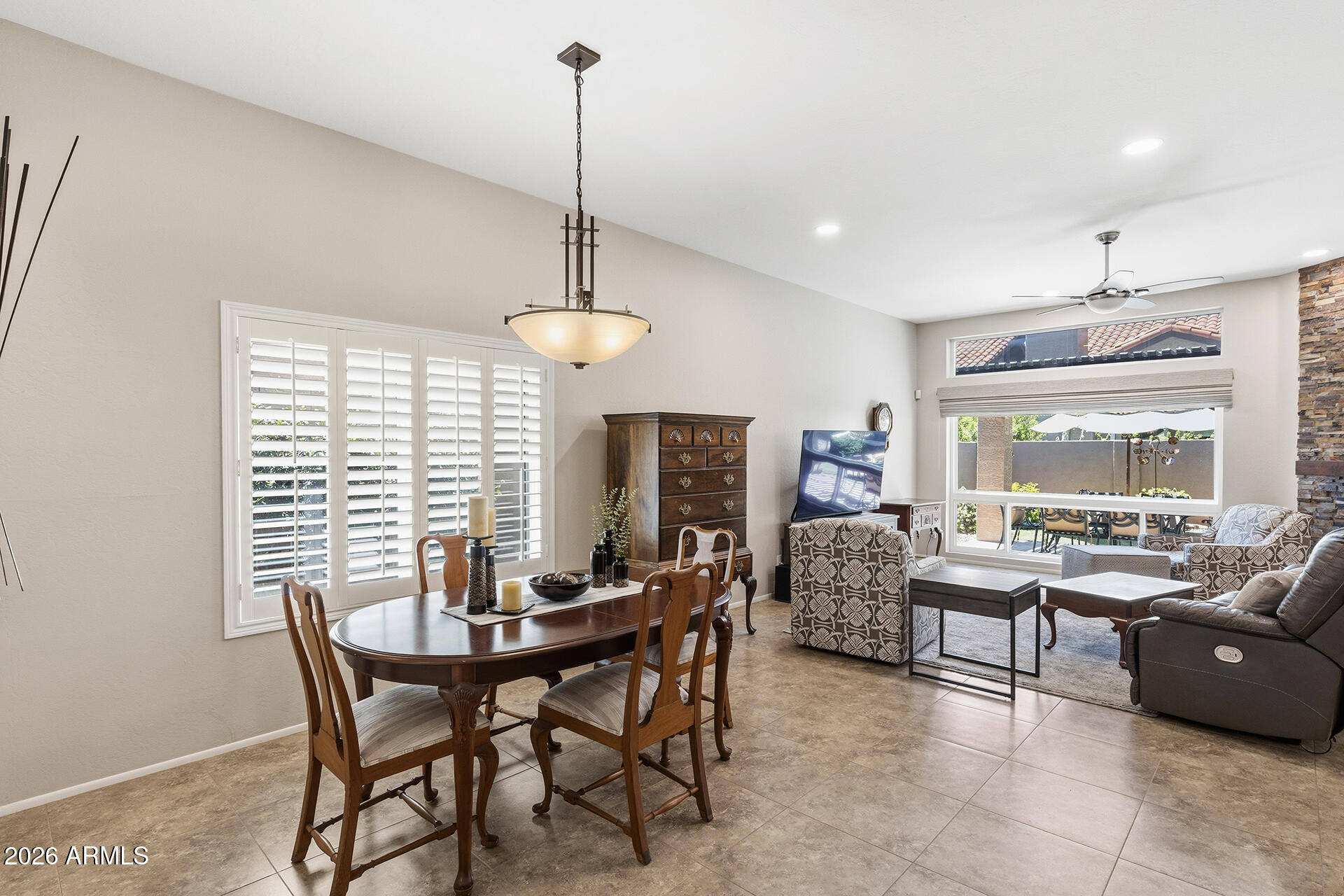 4113 E PARADISE Drive