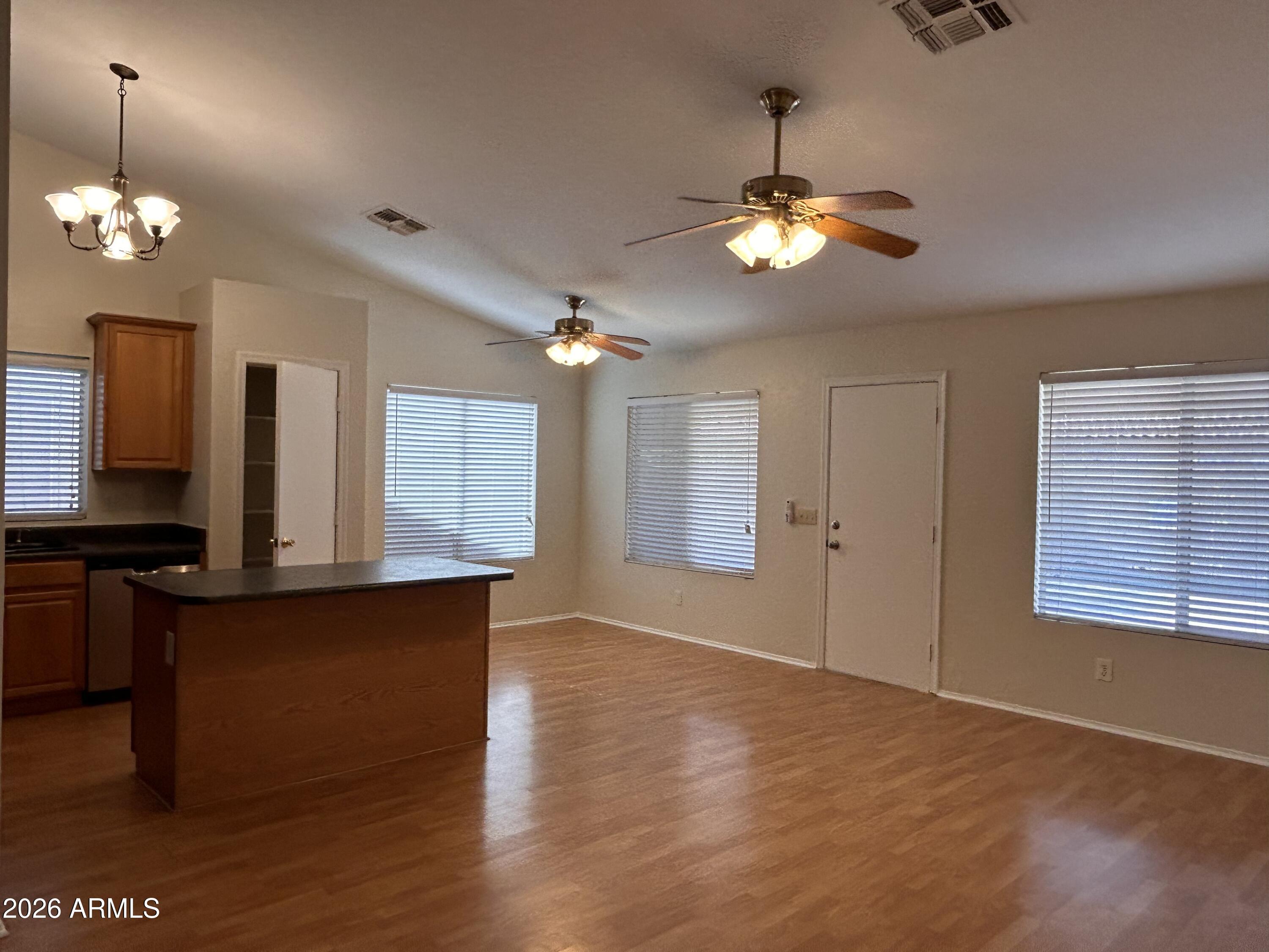 2346 E DEVON Court