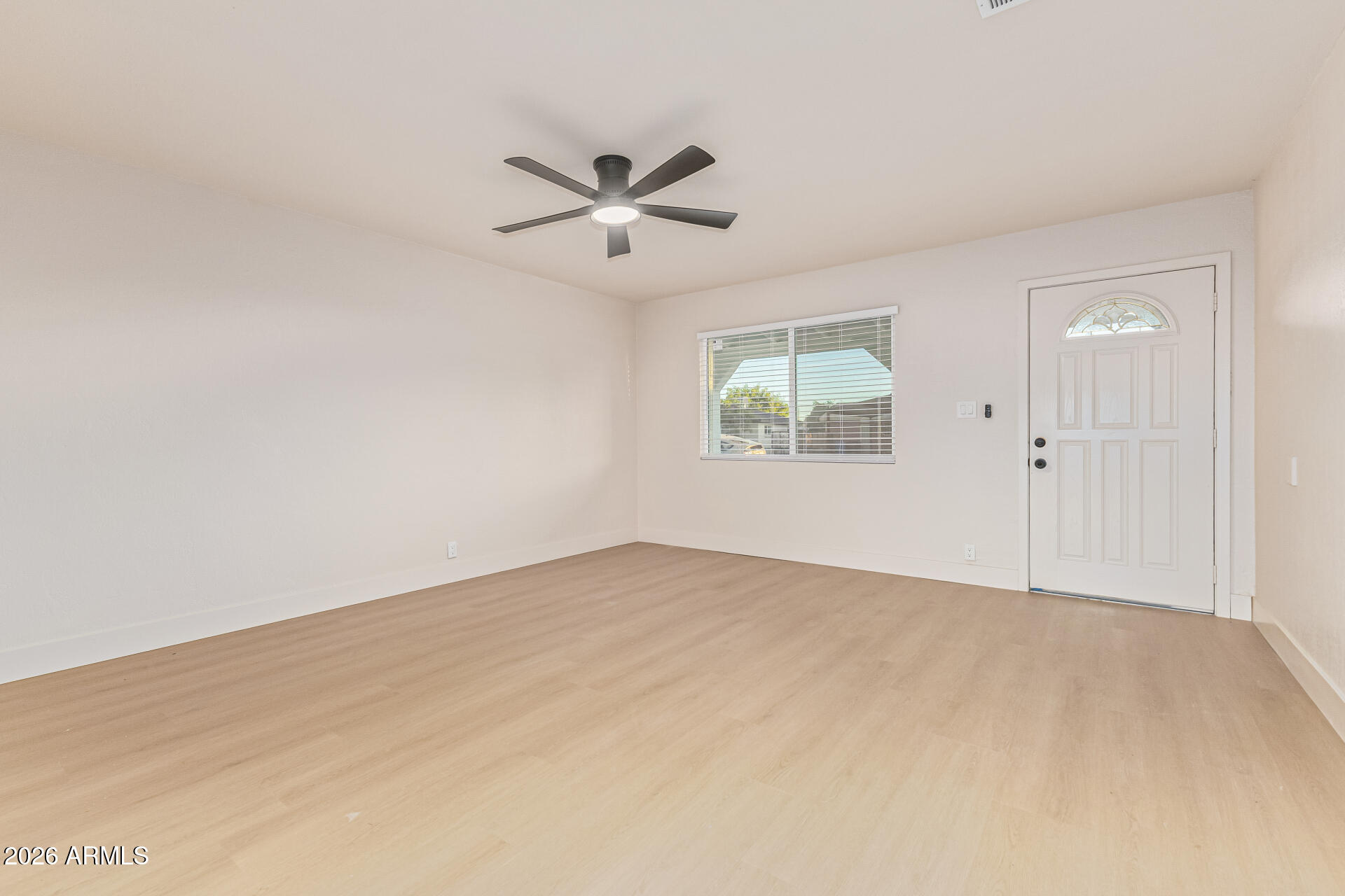 4634 W WELDON Avenue