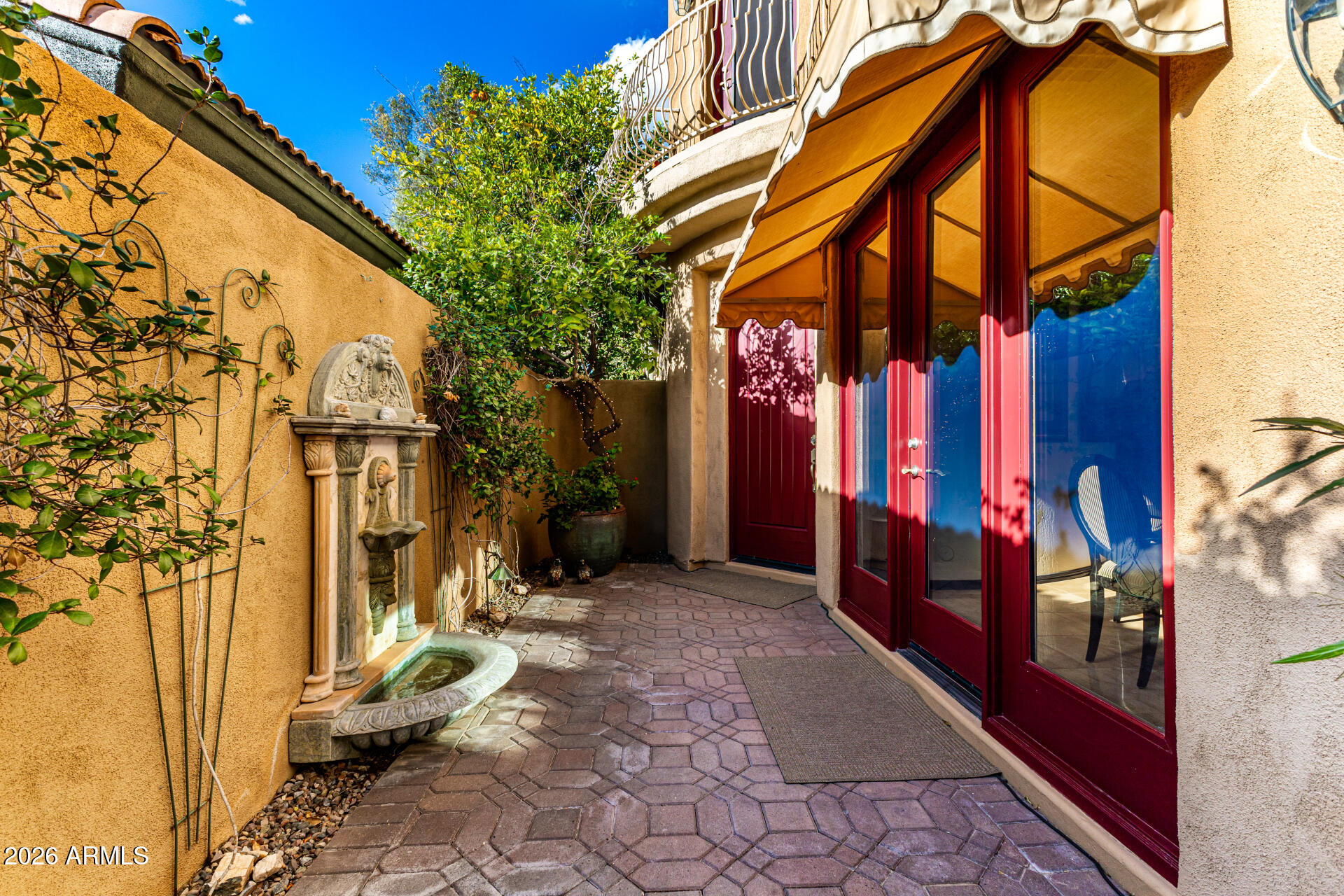 3418 E PYRENEES Pass