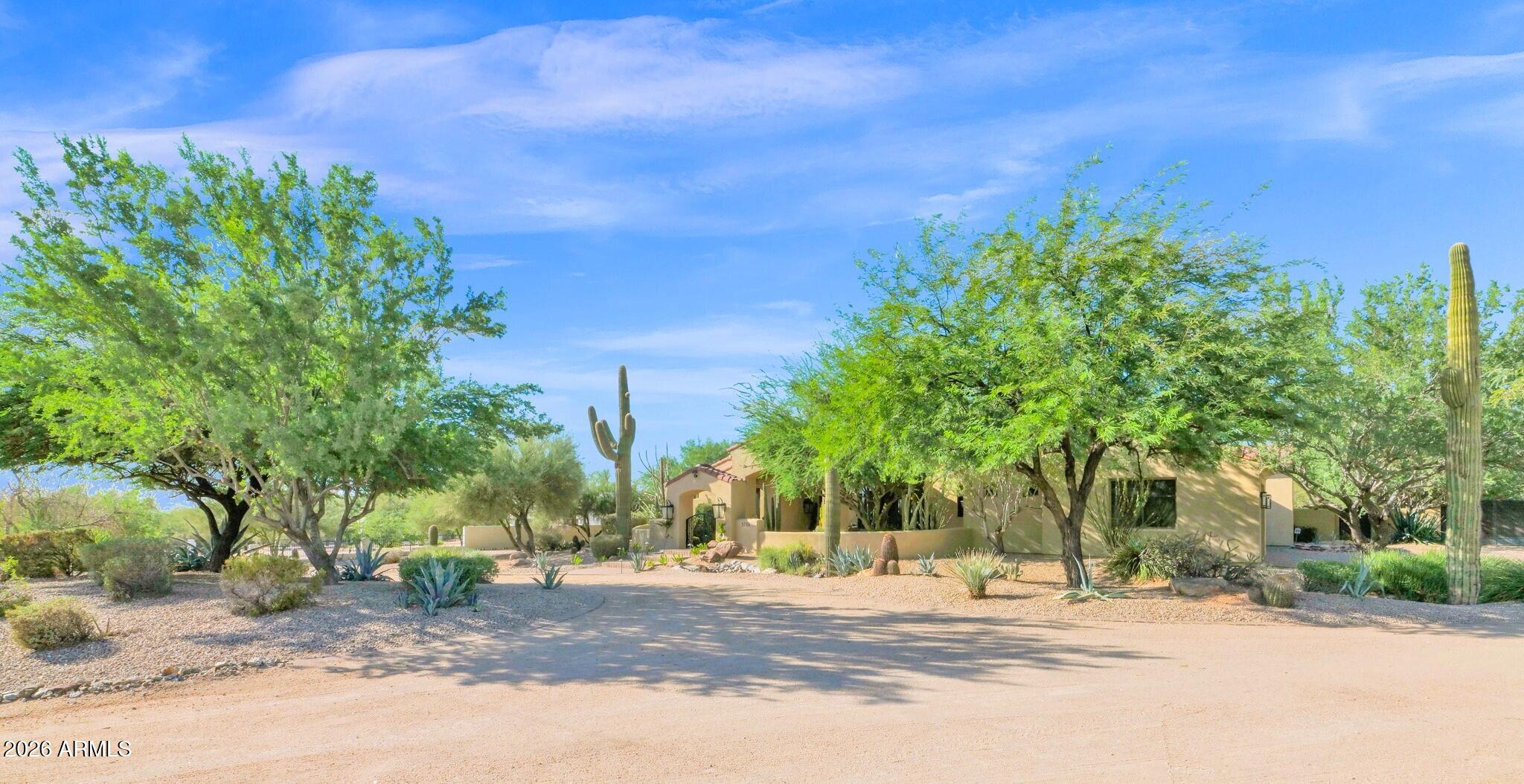 5716 E MILTON Drive