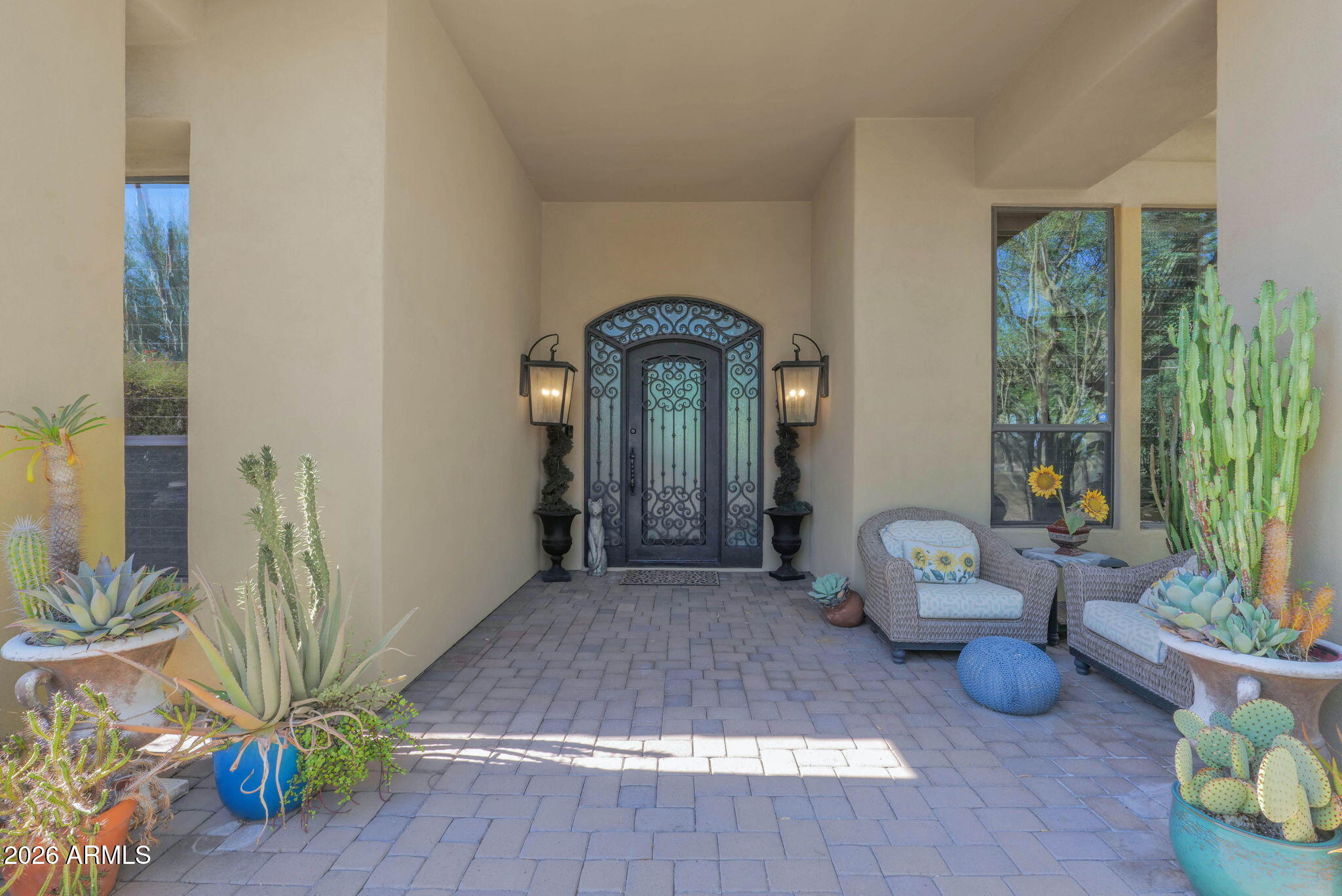 5716 E MILTON Drive