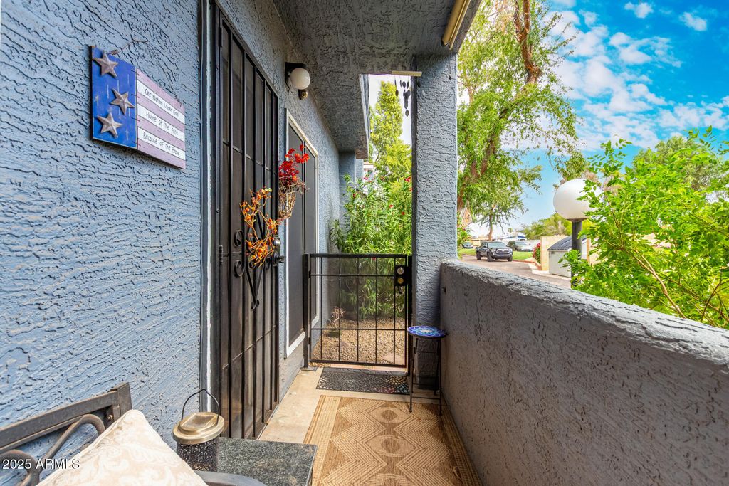 Photo of 8888 N 47th Avenue #101, Glendale, AZ 85302 (MLS # 6927790)