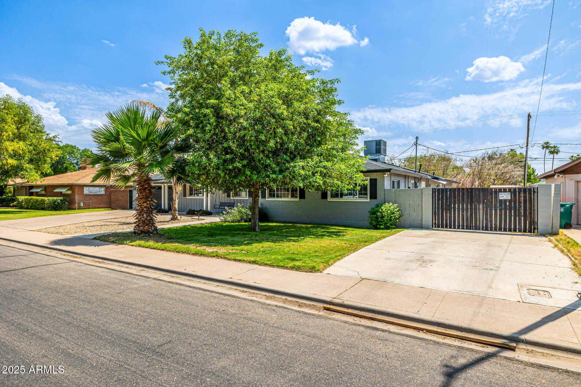 253 N FRASER Drive