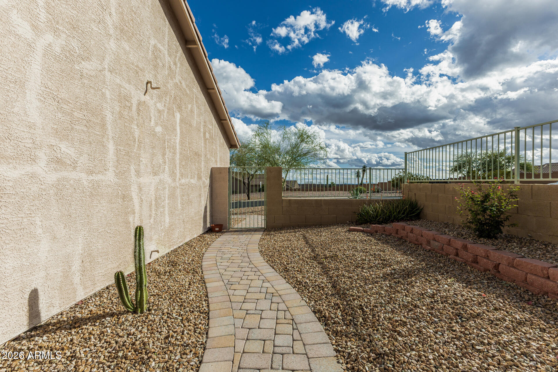 VISTA POINT - Residential