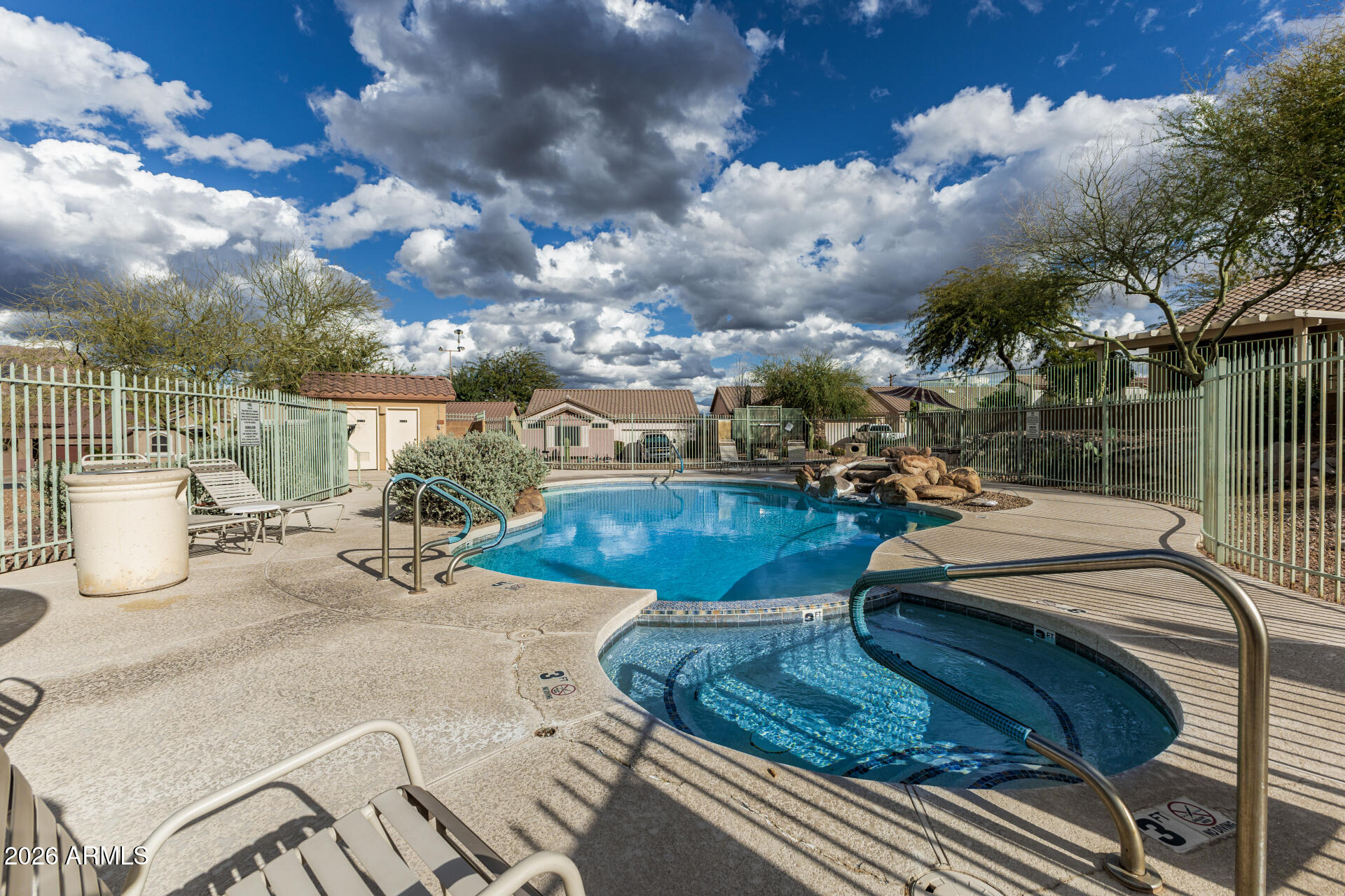 VISTA POINT - Residential