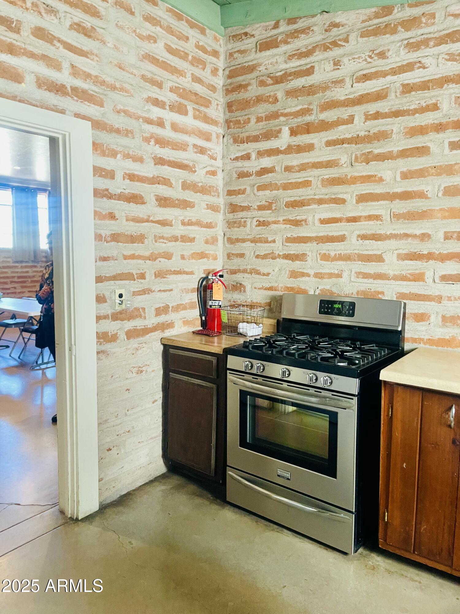 Coronado Heights - Commercial Sale
