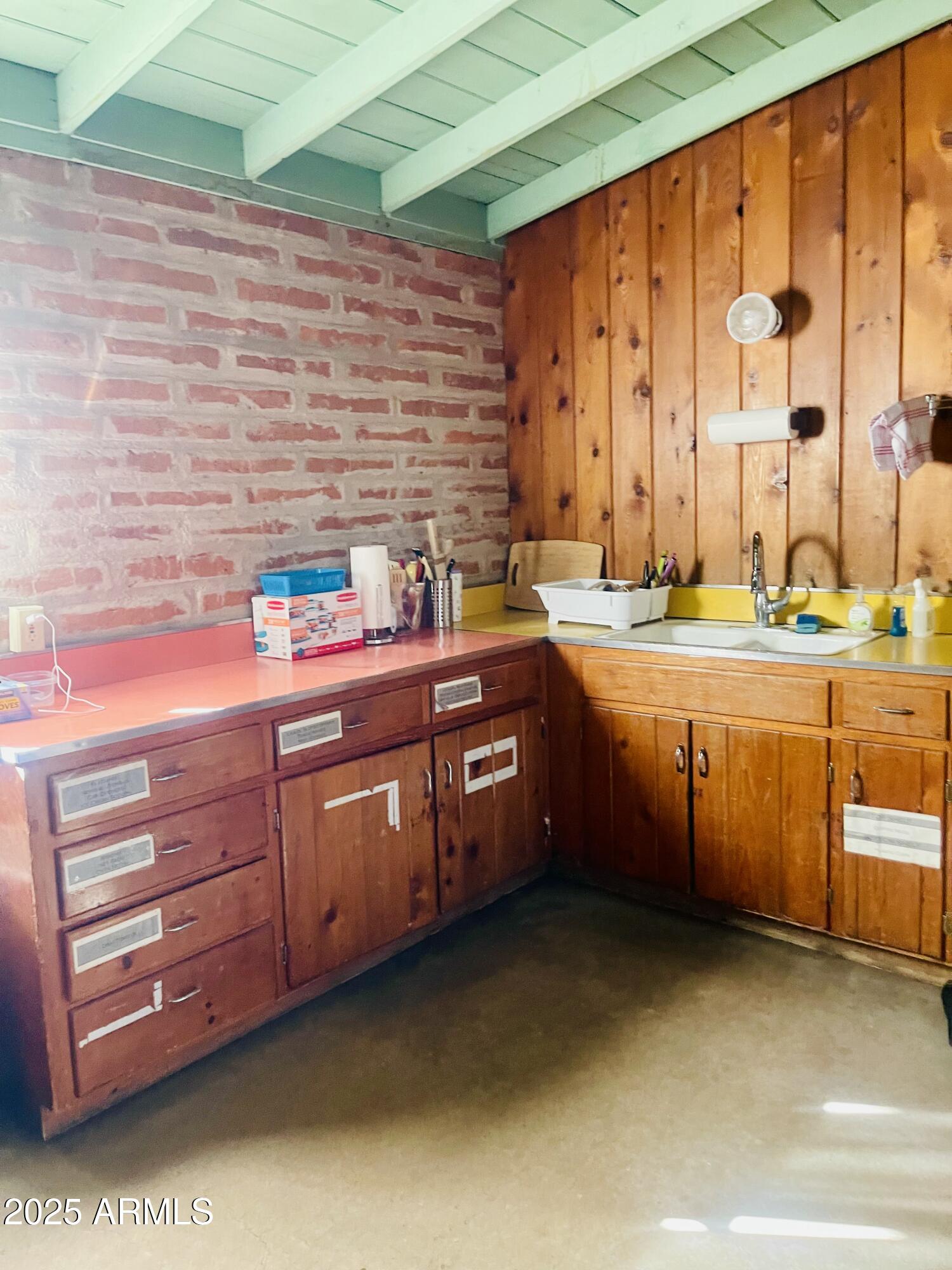 Coronado Heights - Commercial Sale