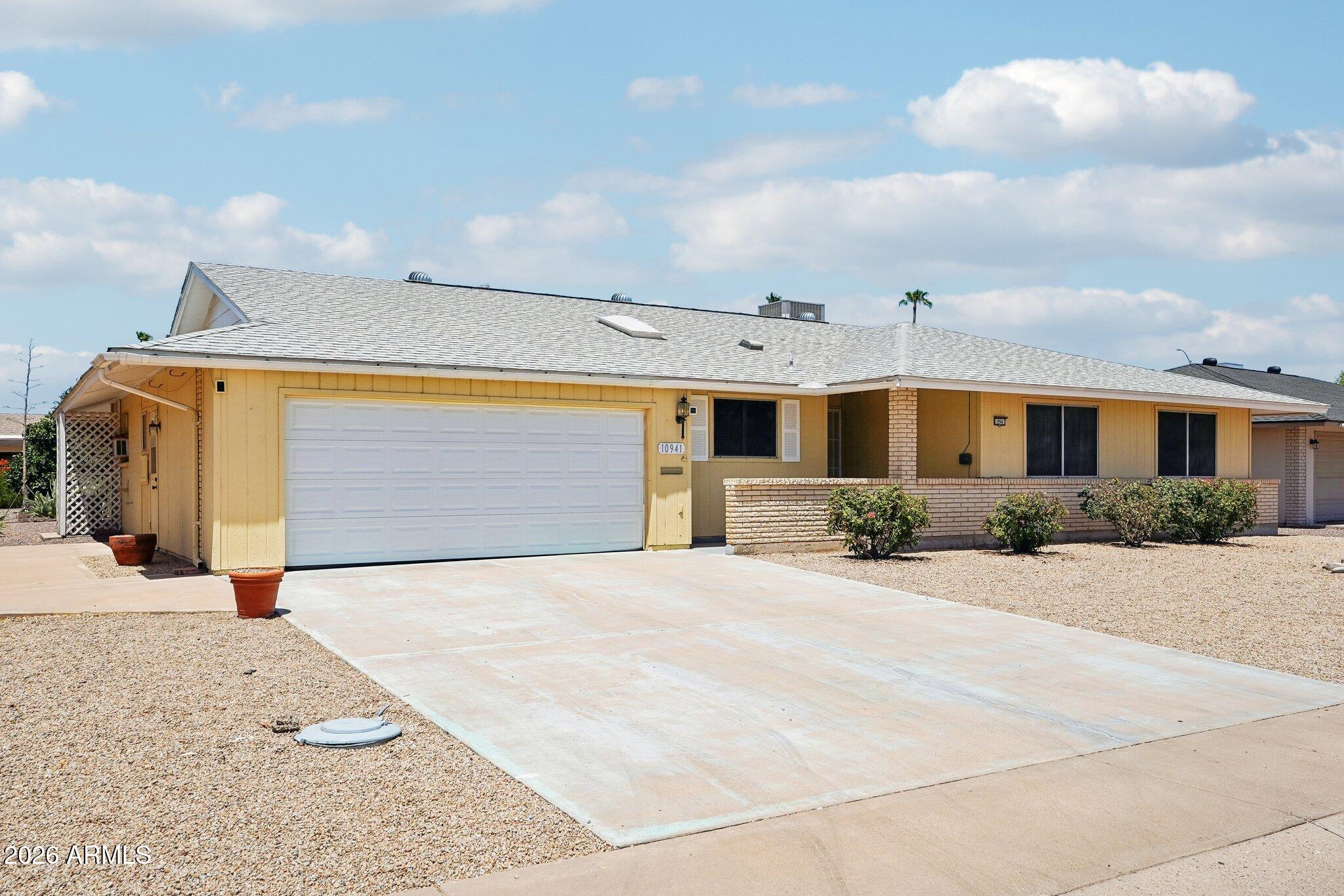 10941 W ROUNDELAY Circle