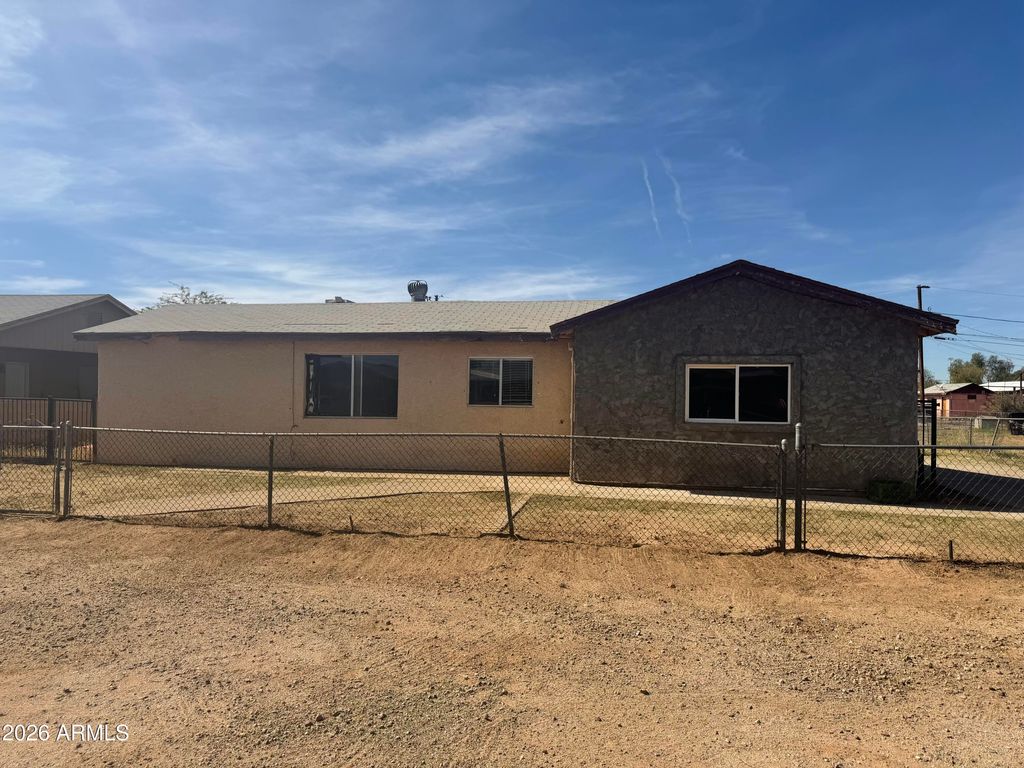 Photo of 221 N Roosevelt Avenue, Casa Grande, AZ 85122 (MLS # 6990511)