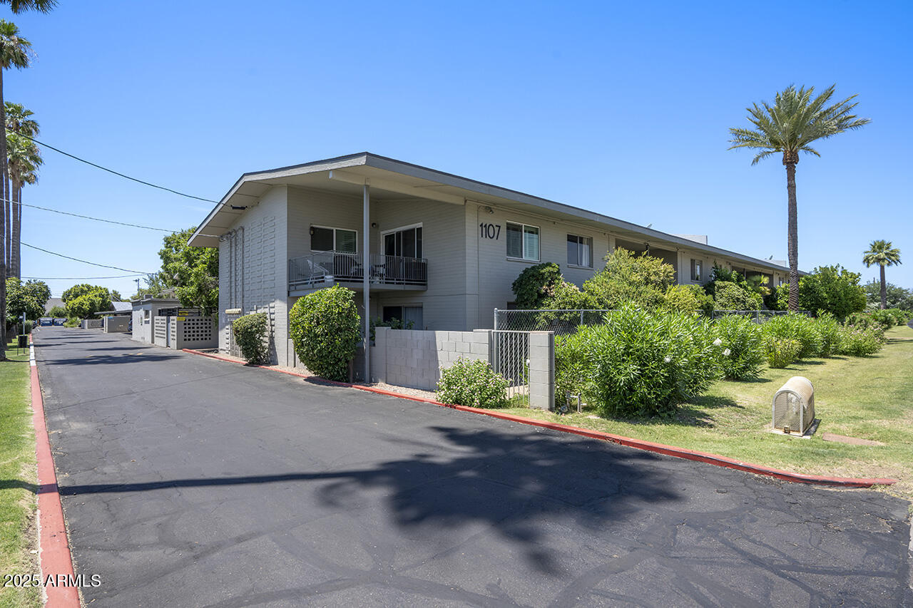 Phoenix, Arizona 85013, United States, 2 Bedrooms Bedrooms, ,2 BathroomsBathrooms,Residential,Active,152416